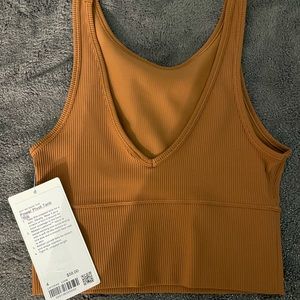 Lululemon BNWT ribbed Power Pivot Tank